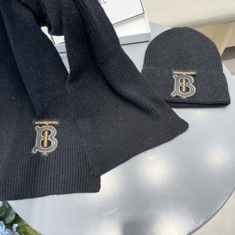 Burberry Caps Scarfs